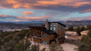 Family Room room in Stunning Luxury Family Home Near Zion National Park