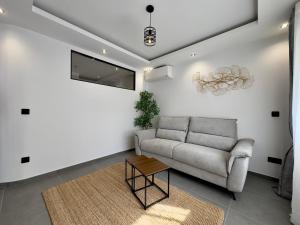 Cannes Évasion by SCLS Locations