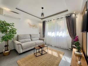 Cannes Évasion by SCLS Locations