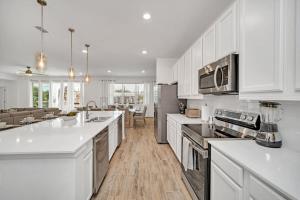 2525 Shanti Amazing 15 Suites Mansion