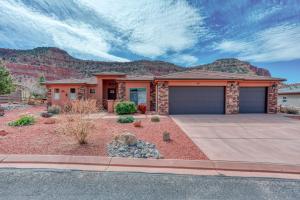 Kanab Hikers Hideaway Modern Southwest Family Home
