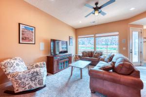 Kanab Hikers Hideaway Modern Southwest Family Home