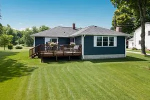 NEW Harbor Haven on Little Traverse Lake - Cedar