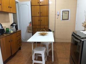 Quarto em apartamento