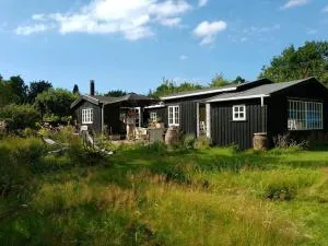 Bohemian summer cottage idyll close to Heatherhill and the beach - Vejby