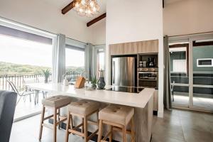 Tropical-Luxury Penthouse B at Playa Venao