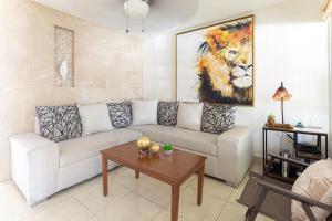 Casa Amplia con Alberca y Asador a 20 min de Playa