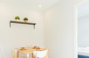 Lapa Charm Apartments with Patio