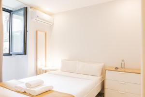 Lapa Charm Apartments with Patio