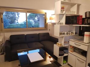 Studio et chambre sur jardin et mer