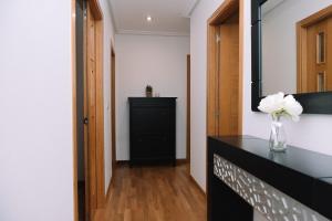 Vistas al mar en el centro by CABANA Rentals