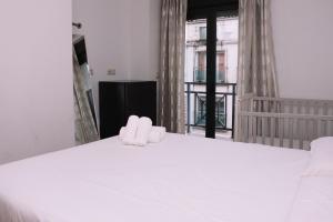 Vistas al mar en el centro by CABANA Rentals