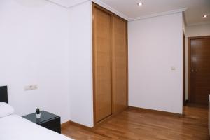 Vistas al mar en el centro by CABANA Rentals
