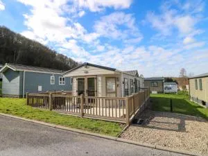 98 The Heron - Llanarth