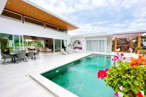 Villa My Zen 4Br Private Pool & Walk to Beach