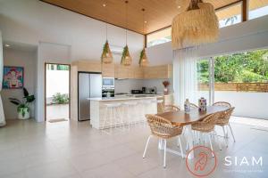 Villa My Zen 4Br Private Pool & Walk to Beach