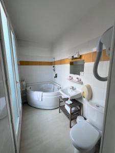 Hotels Hotel De l'Univers : photos des chambres