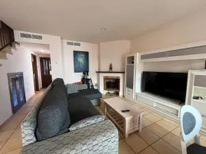 Charming duplex in Hacienda del Álamo - Escobar