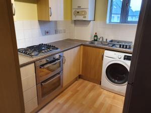 Modern Cambridge Flat-Easy A14 Access and City Links