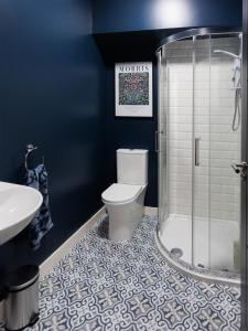 Upper Eastside - King bed & Free bikes