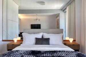 Luxury Beachfront Paradise in Athens Rivieria Kavouri Vouliagmeni