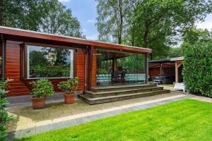 Luxe chalet met jacuzzi en sauna