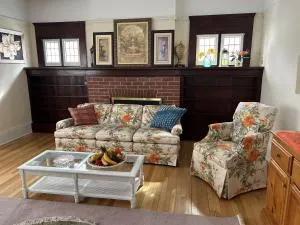 Spacious 17 Guest Stay Yonge St Richmond Hill Prime Location - 列治文山