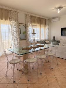 Independent villa, superb view of the sea