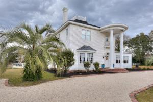 Burrell and Flynn's Farm