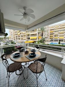 Vista mar, 1ª línea paseo Jaime, parking privado