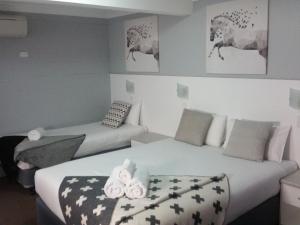 Hideaway Motor Inn
