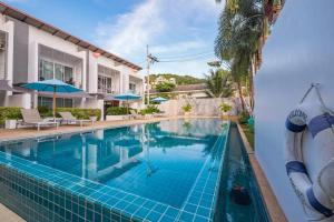 The White Lotus Condo 2br - Walk To Beach