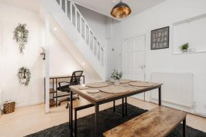 LFC Stay 1 Min to Stadium WM Pet Friendly