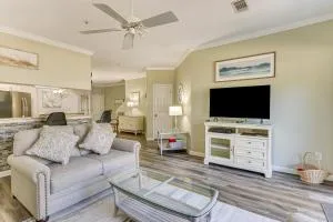 Hilton Head Island Condo with Deck Less Than 1 Mi to Beaches - Sea Pines Plantation
