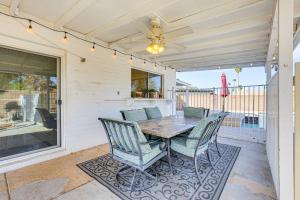 Families with Pets Welcome! Poolside Gem in Phoenix