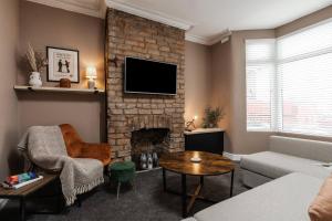 Home Away From Home Close To City Free Parking