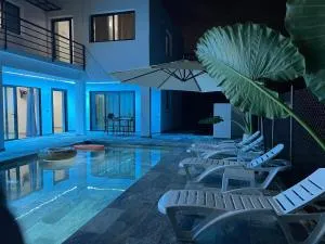 Apartamento con Jacuzzi Entre Playas en Las Galeras - Castellalito