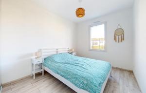 Lovely Home In Les Magnils-Reigniers