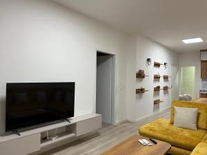 Dennys Apartments New Bazaar Delight