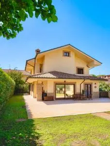 Villa Antonella Wellness & Jacuzzi - Frattocchie