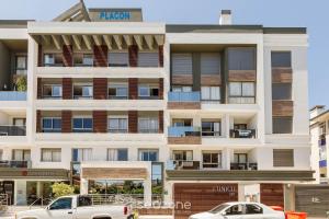 ELUs - Prédio com Piscina Rooftop a 350m da Praia!