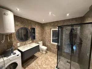 Ipet Apartamenti Me Qera - 米特罗维察