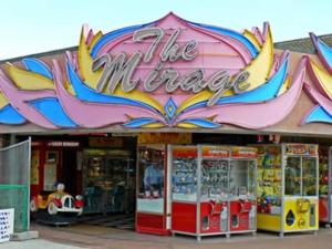 Lovely Chalet 1, SeaDell Park, on Beach road