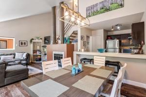 Family Vacation Home Hot Tub Pool Free Village Bus