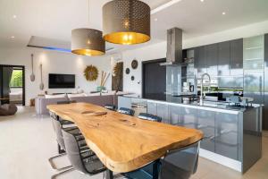 Villa Samurai Panoramic Sea & Jungle Views