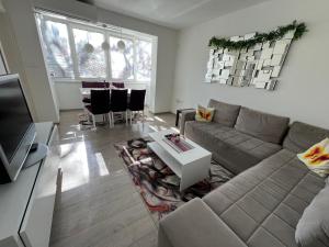 Park View Apartment