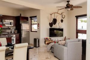 Beachfront Chic at El Faro Resort