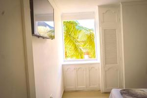 Comodo apartamento 2-2 - Parqueo cubierto para 1 carro - En el corazón de Guatape