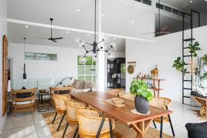 Botan Villa 3BR PoolGarden & Sea View in Chaweng