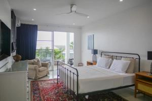 Botan Villa 3BR PoolGarden & Sea View in Chaweng